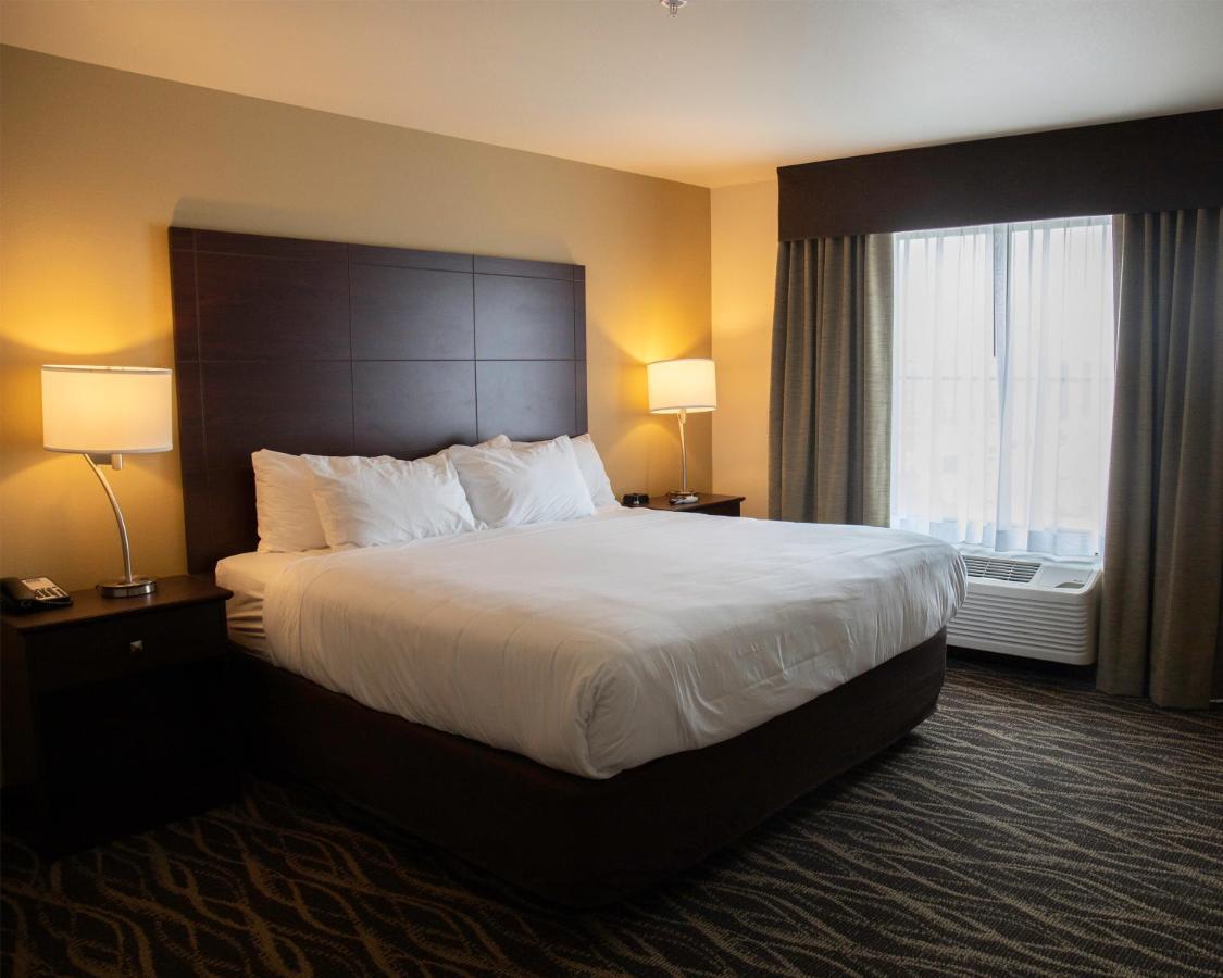 Cobblestone Hotel & Suites - Two Rivers מראה חיצוני תמונה