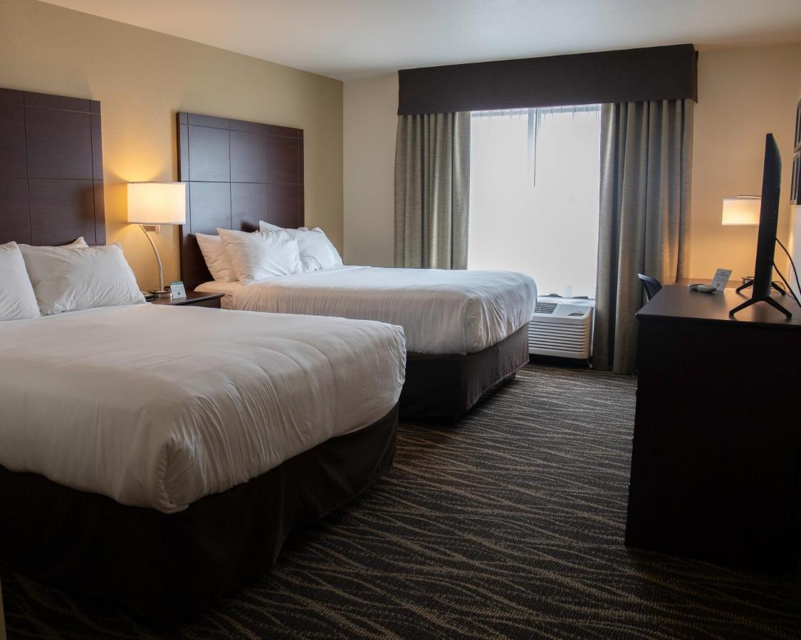 Cobblestone Hotel & Suites - Two Rivers מראה חיצוני תמונה