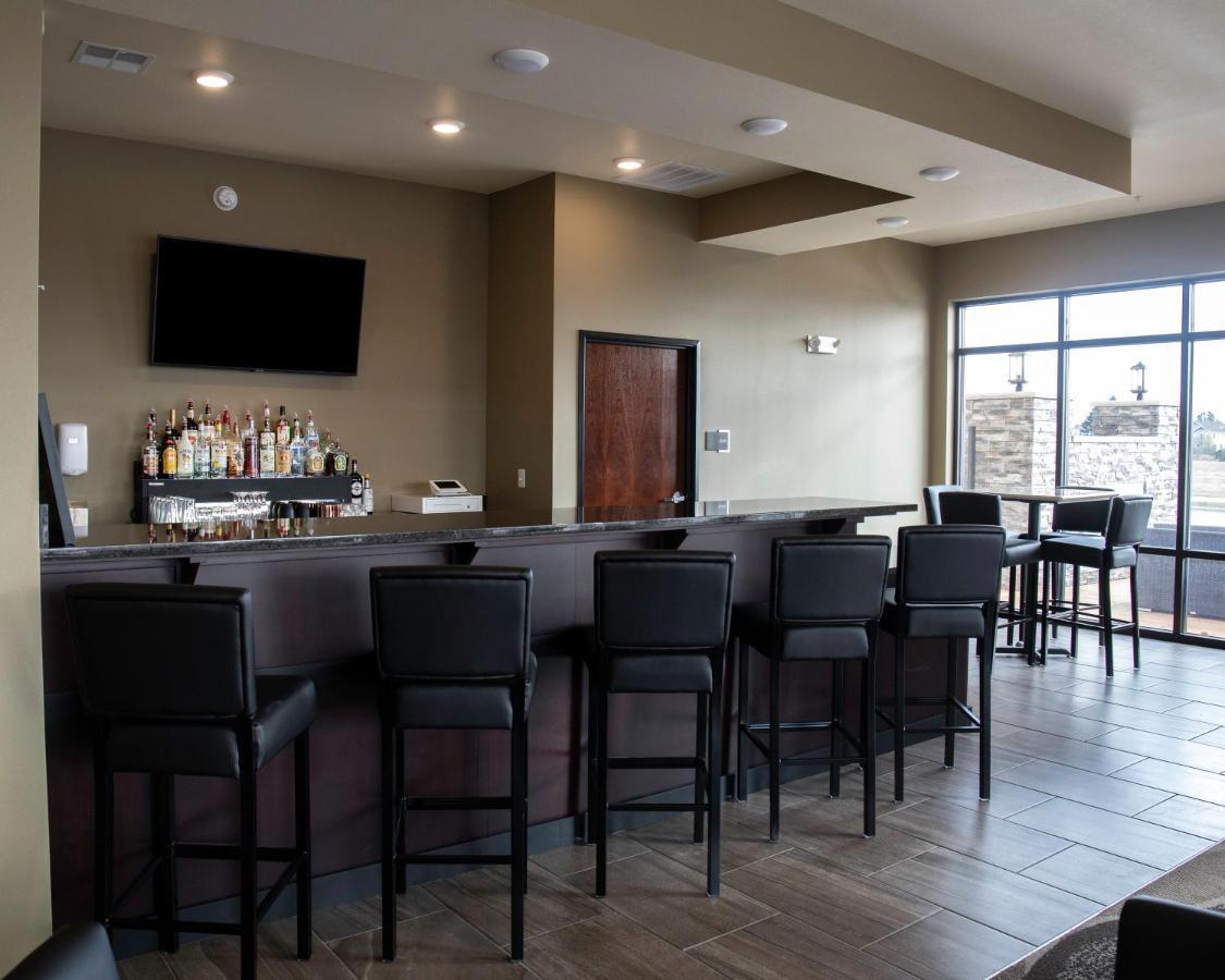 Cobblestone Hotel & Suites - Two Rivers מראה חיצוני תמונה